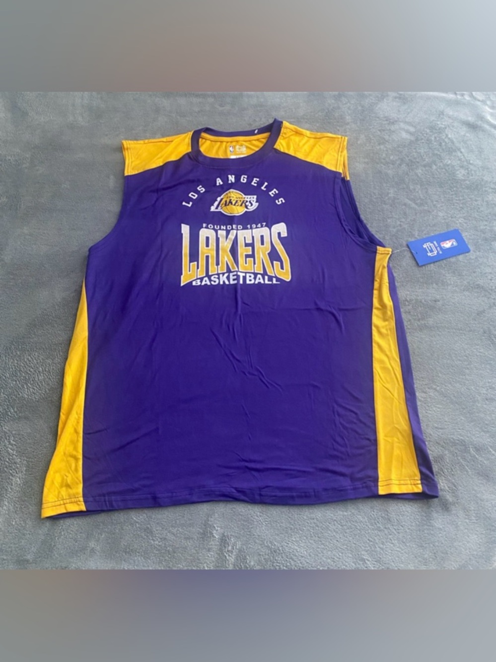 Los Angeles Lakers Sleeveless Shirt NWT Men’s NBA Basketball Tank XXL Jersey